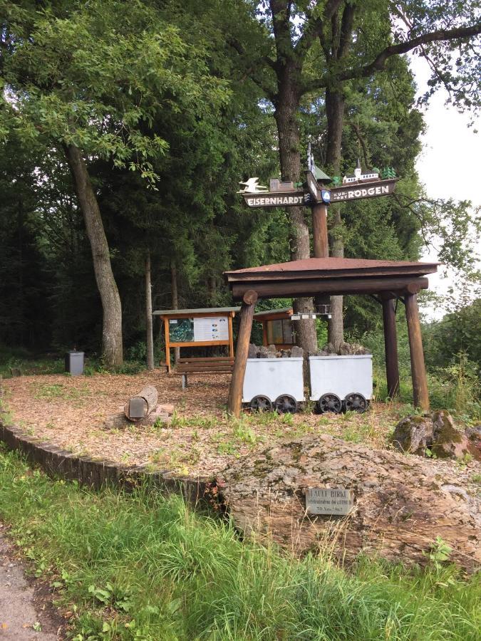 Pension Zum Rothaarsteig Netphen ภายนอก รูปภาพ
